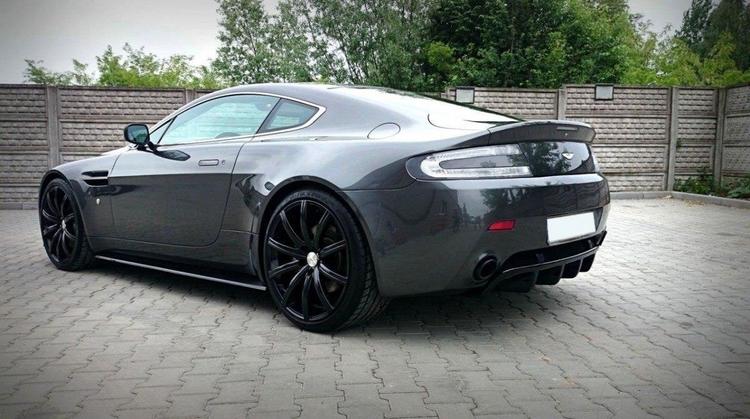 Maxton Design Sideskjørt Aston Martin V8 Vantage