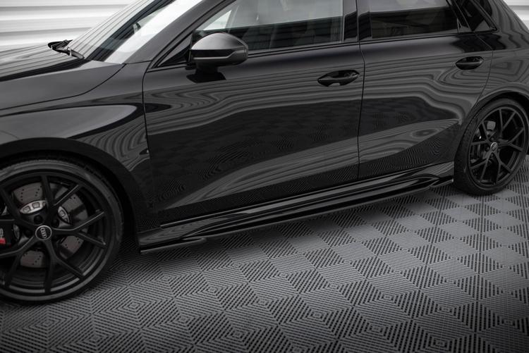 Maxton Design Sivuhelmat Audi RS3 Sedan 8Y