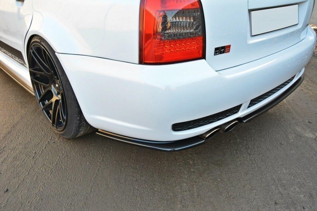 Maxton Design Diffuusori Audi RS4 B5