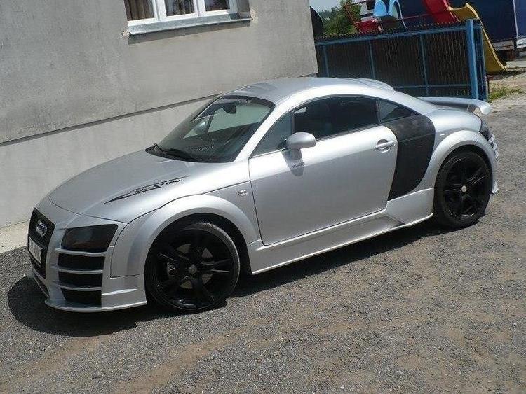 Maxton Design Sivuhelmat Audi TT 8N (R8 Look)