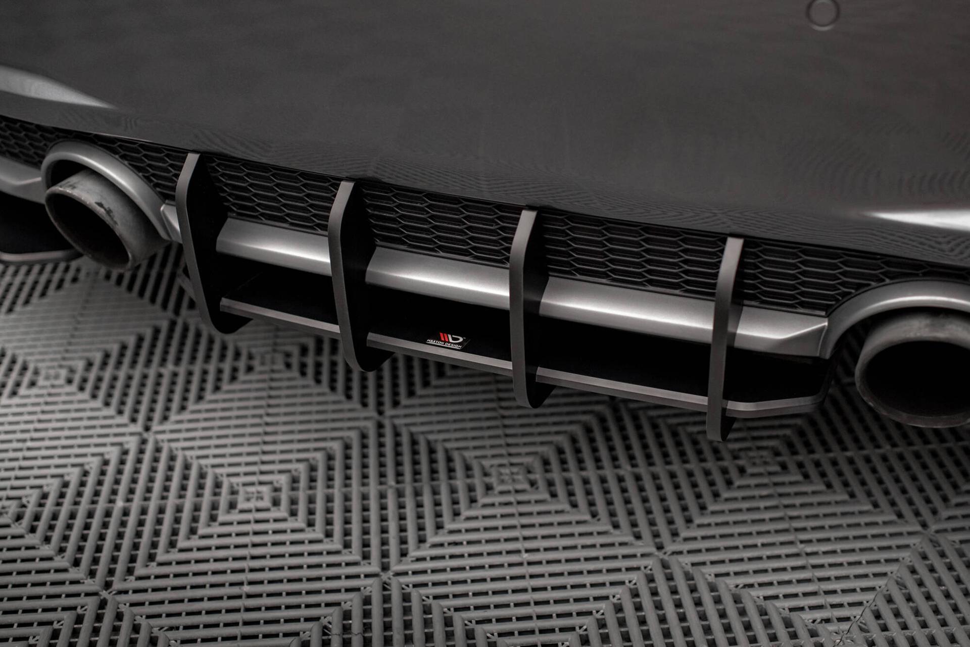 Maxton Design Diffuusori Street Pro Audi TT S-line 8S