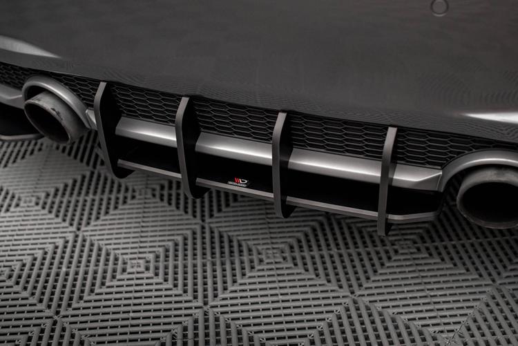 Maxton Design Diffuusori Street Pro Audi TT S-line 8S