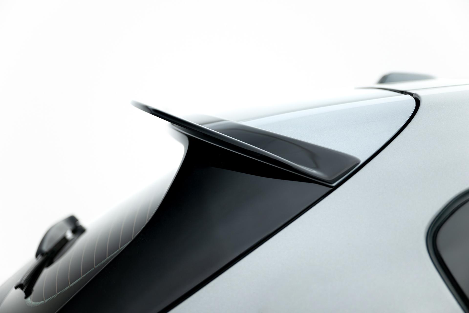 Maxton Design Siipi BMW 1-serie F40