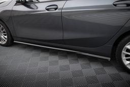 Maxton Design Sivuhelmat BMW 1-serie F40