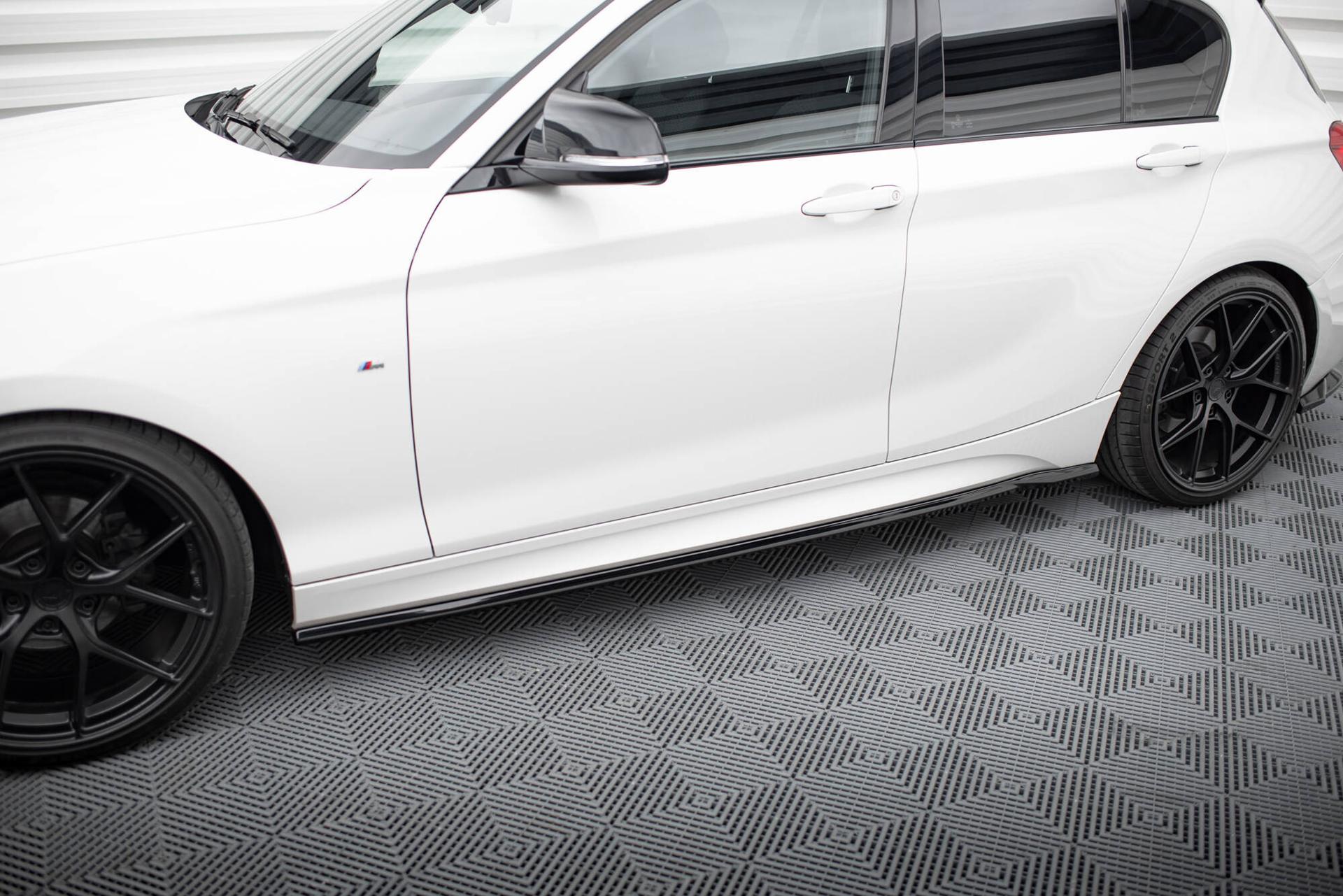 Maxton Design Sivuhelmat V.5 BMW 1-serie M-pack / M140I F20 Facelift
