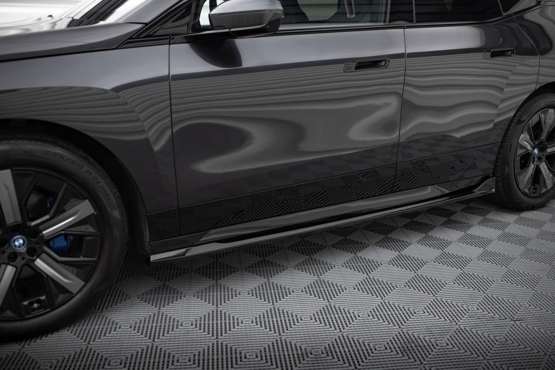 Maxton Design Sivuhelmat BMW IX M-pack I20