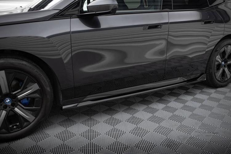 Maxton Design Sivuhelmat BMW IX M-pack I20