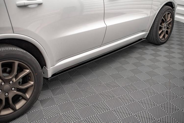 Maxton Design Sivuhelmat Dodge Durango RT MK3