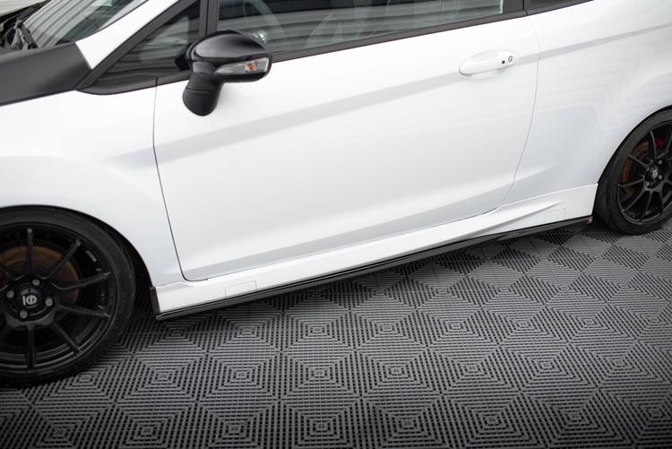 Maxton Design Sivuhelmat V.4 Ford Fiesta ST / St-line MK7