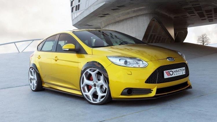 Maxton Design Lokasuojan levikkeet Ford Focus ST MK3 