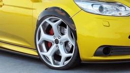 Maxton Design Lokasuojan levikkeet Ford Focus ST MK3 