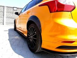 Maxton Design Lokasuojan levikkeet Ford Focus ST MK3 