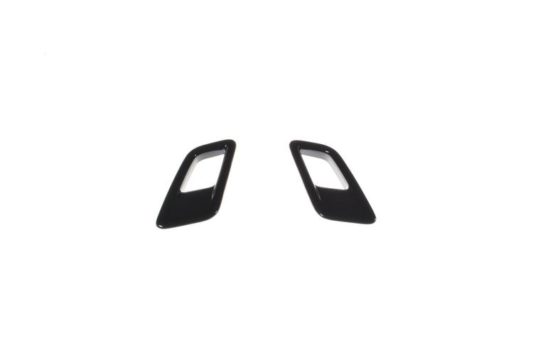 Maxton Design Ilmanottoaukot konepeltiin Ford Focus St-line / ST MK4 ( Smaller )