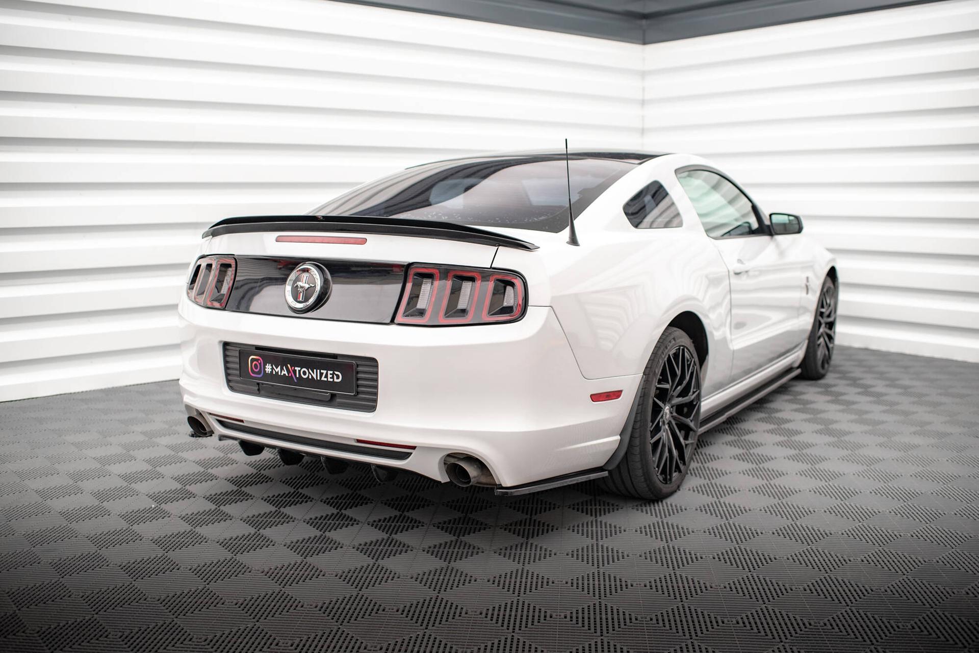 Maxton Design Korisarja Ford Mustang MK5 Facelift