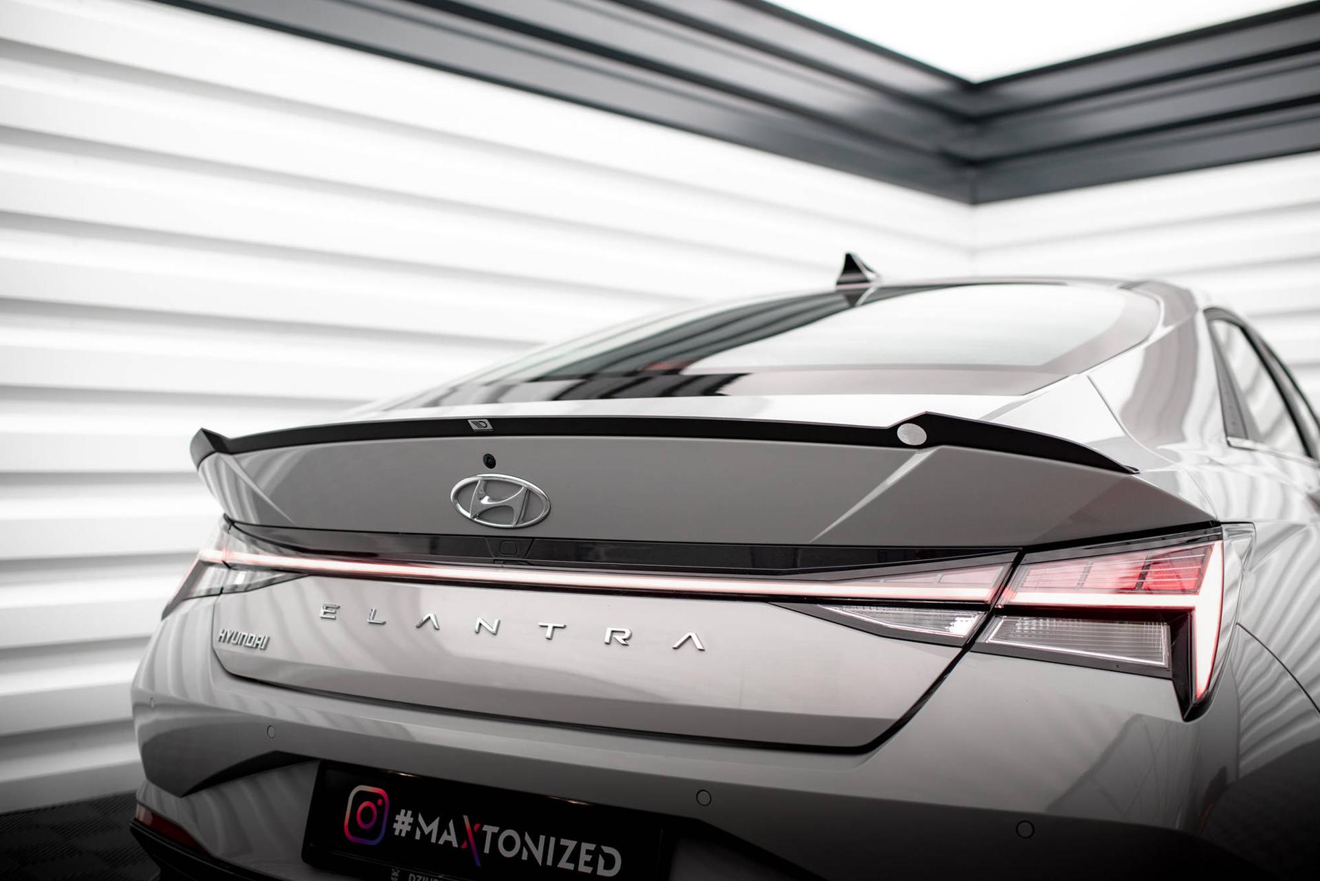 Maxton Design Siipi Hyundai Elantra MK7