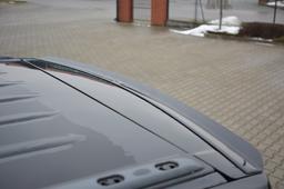 Maxton Design Siipi Jeep Grand Cherokee WK STR8
