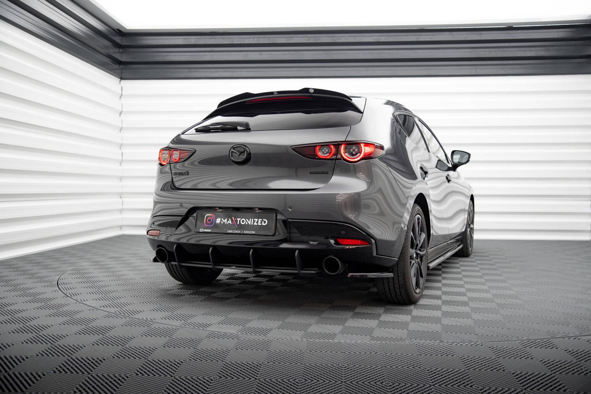 Maxton Design Siipi Mazda 3 MK4