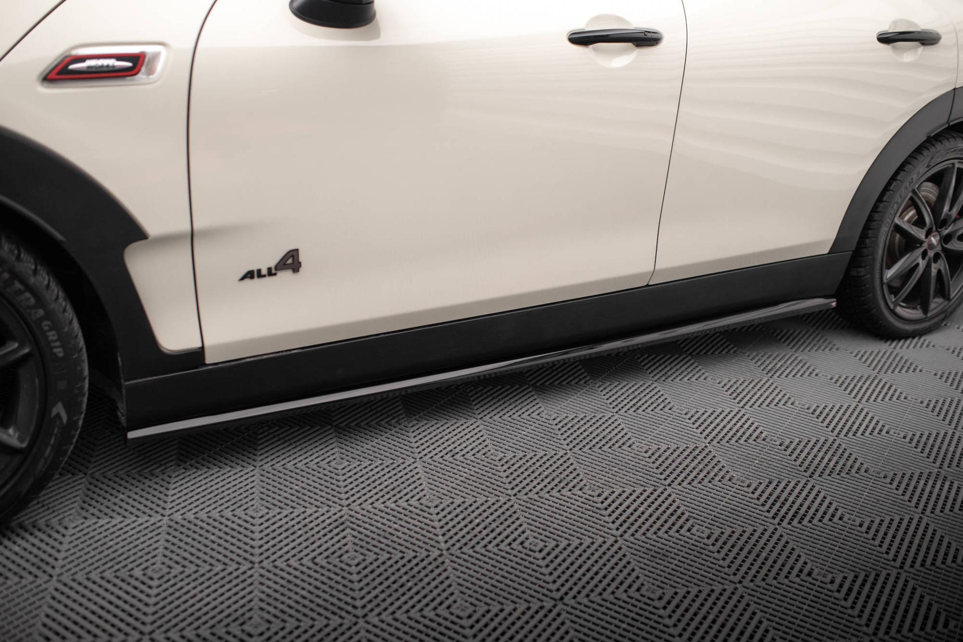 Maxton Design Sivuhelmat Mini Cooper Clubman John Cooper Works F54 Facelift