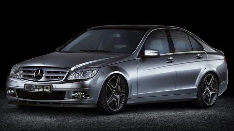 Maxton Design Kuppispoileri Mercedes C-klass W204 Preface