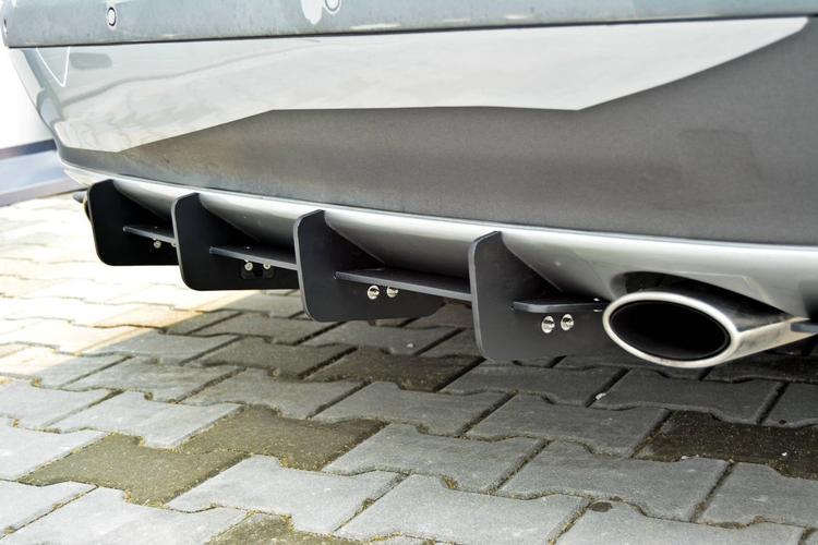 Maxton Design Diffuusori Mercedes-benz CL C215
