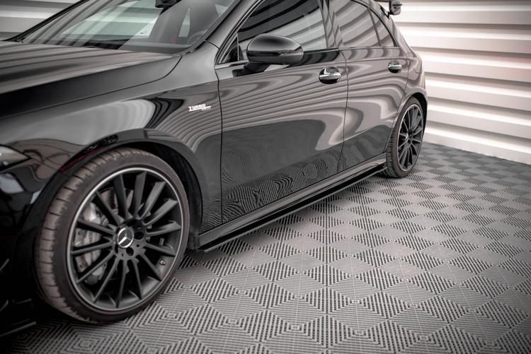 Maxton Design Sivuhelmat Street Pro Mercedes A35 AMG / Amg-line Aero Pack W177 