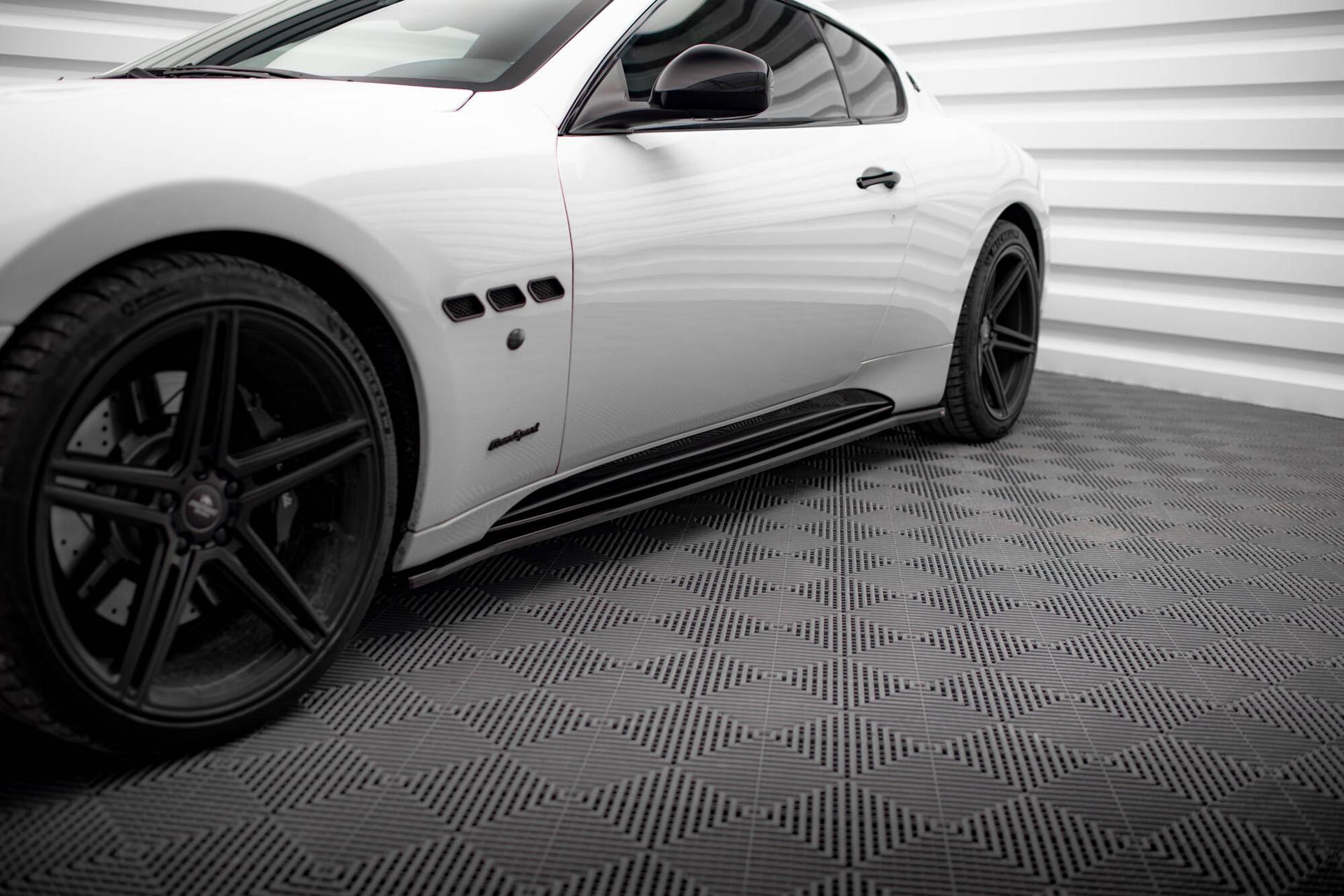 Maxton Design Sivuhelmat Maserati Granturismo S MK1