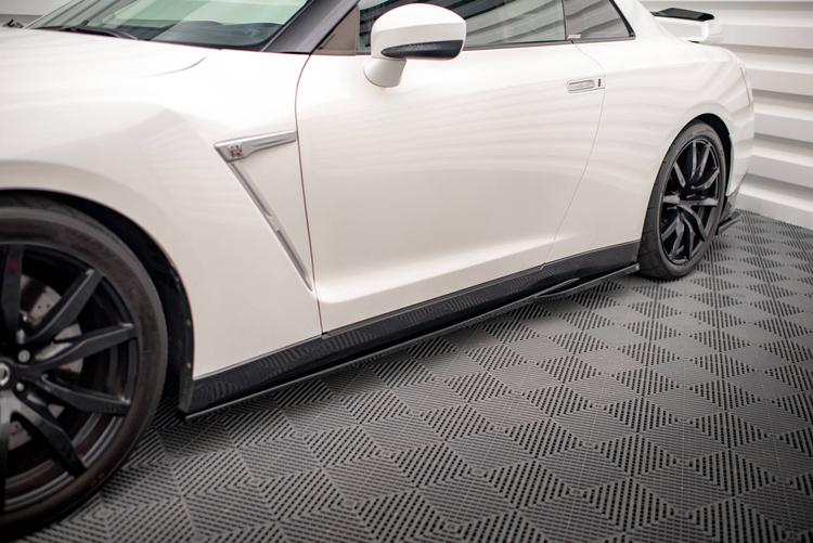 Maxton Design Sivuhelmat Nissan GTR R35 Facelift