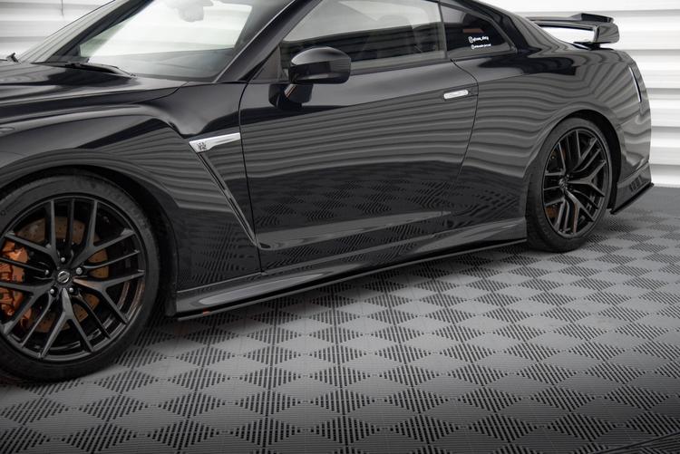 Maxton Design Sivuhelmat Street Pro Nissan GTR R35 Facelift