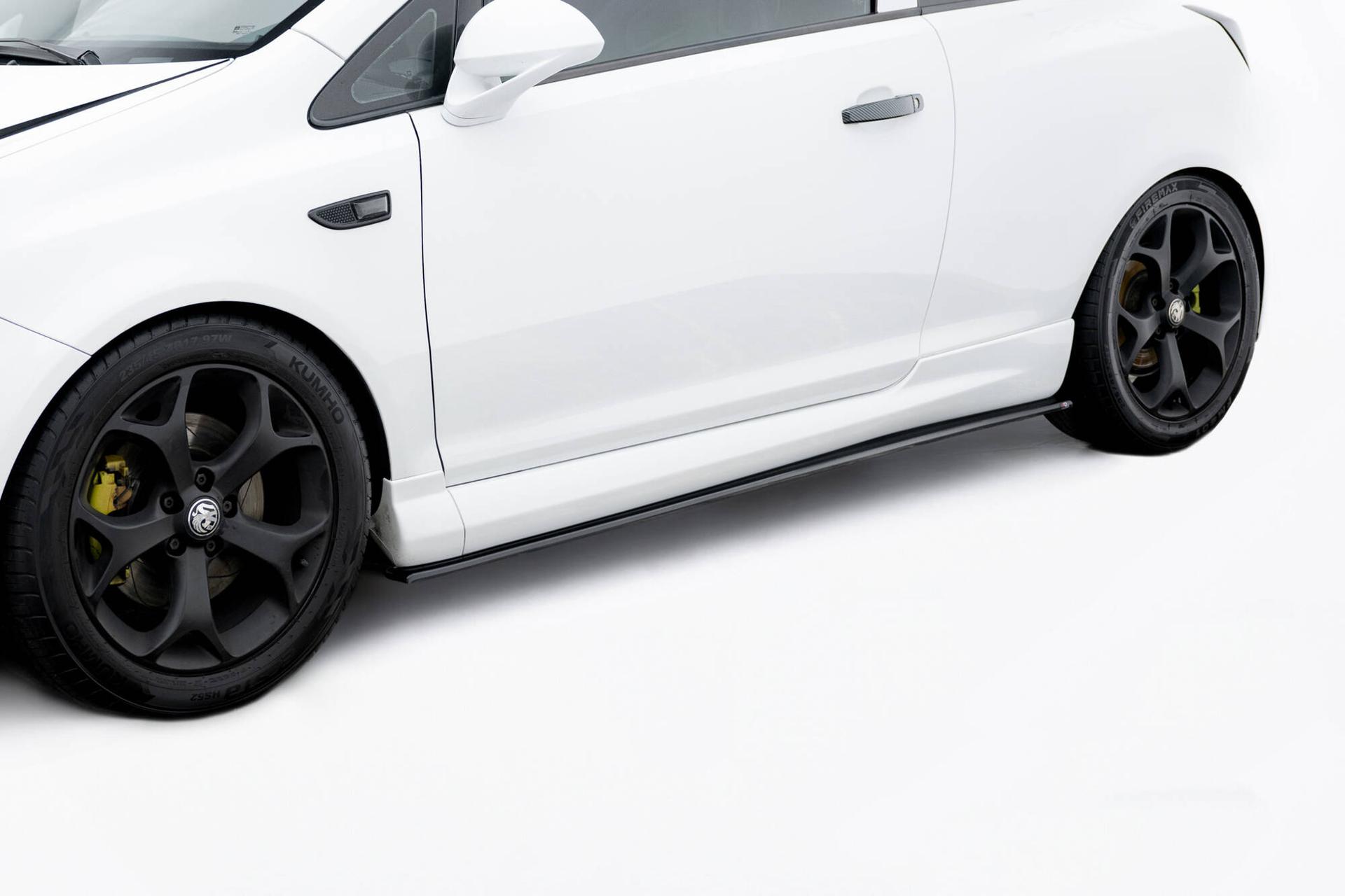 Maxton Design Sivuhelmat Opel Corsa D OPC / VXR