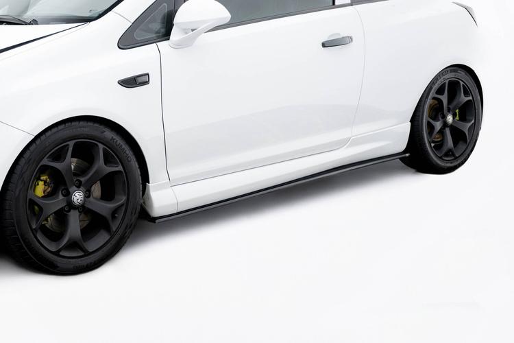 Maxton Design Sivuhelmat Opel Corsa D OPC / VXR