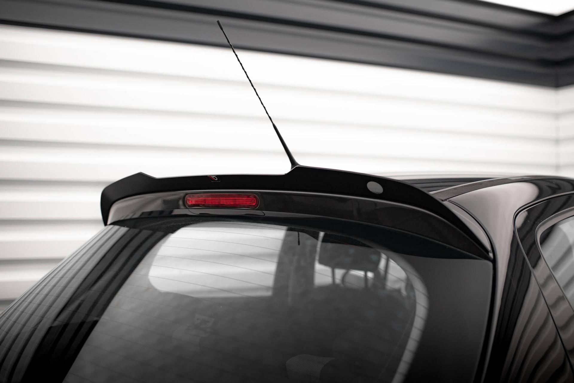 Maxton Design Siipi Peugeot 207 Sport