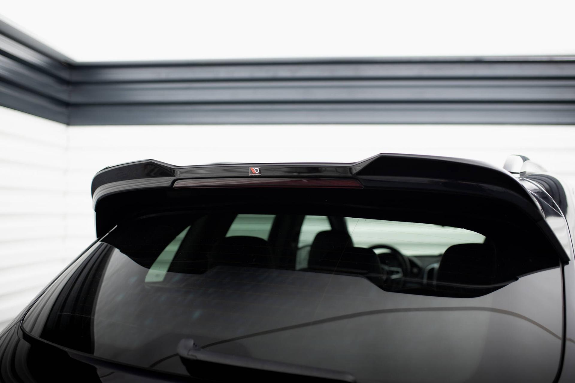 Maxton Design Siipi Porsche Cayenne MK2 Facelift