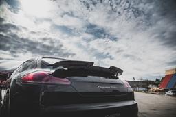 Maxton Design Siipi Porsche Panamera Turbo 970 