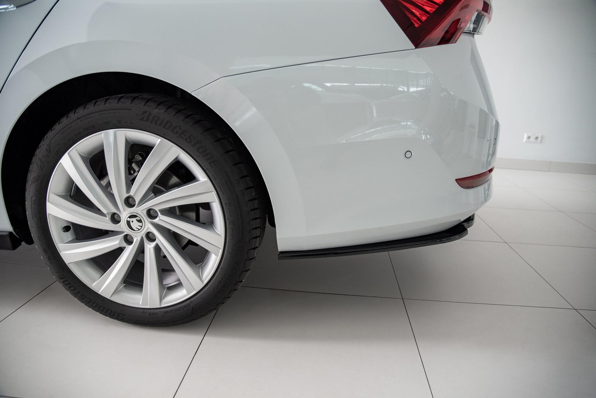 Maxton Design Diffuusori Skoda Octavia MK4