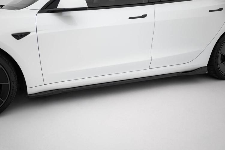 Maxton Design Sideskjørt V.1 Tesla Model 3 MK1 / MK1 Facelift