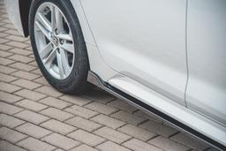 Maxton Design Sivuhelmat Toyota Corolla XII Touring Sports