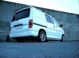 Maxton Design Vinge Toyota Hiace