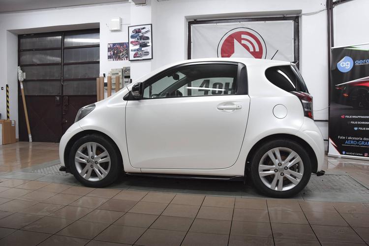 Maxton Design Sivuhelmat Toyota IQ