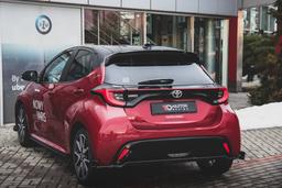 Maxton Design Siipi V.1 Toyota Yaris MK4