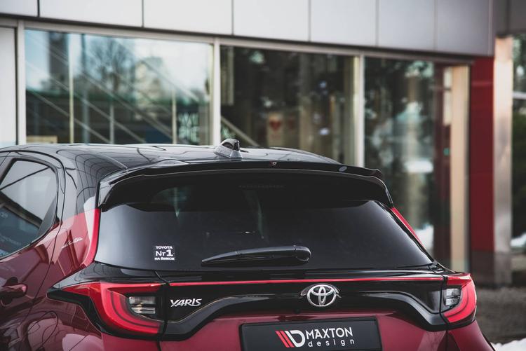 Maxton Design Siipi V.1 Toyota Yaris MK4