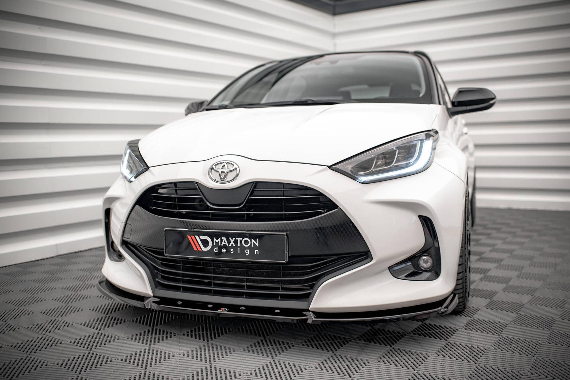 Maxton Design Frontspoiler V.2 Toyota Yaris MK4
