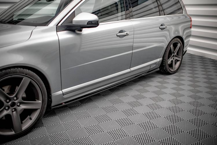 Maxton Design Sivuhelmat Volvo V70 MK3
