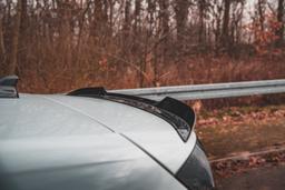 Maxton Design Siipi V.2 VW Golf GTI / GTE / GTD / R-line / R MK8