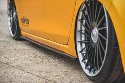 Maxton Design Sivuhelmat V.1 VW Golf MK8
