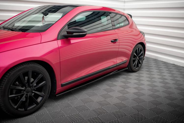 Maxton Design Sivuhelmat VW Scirocco MK3