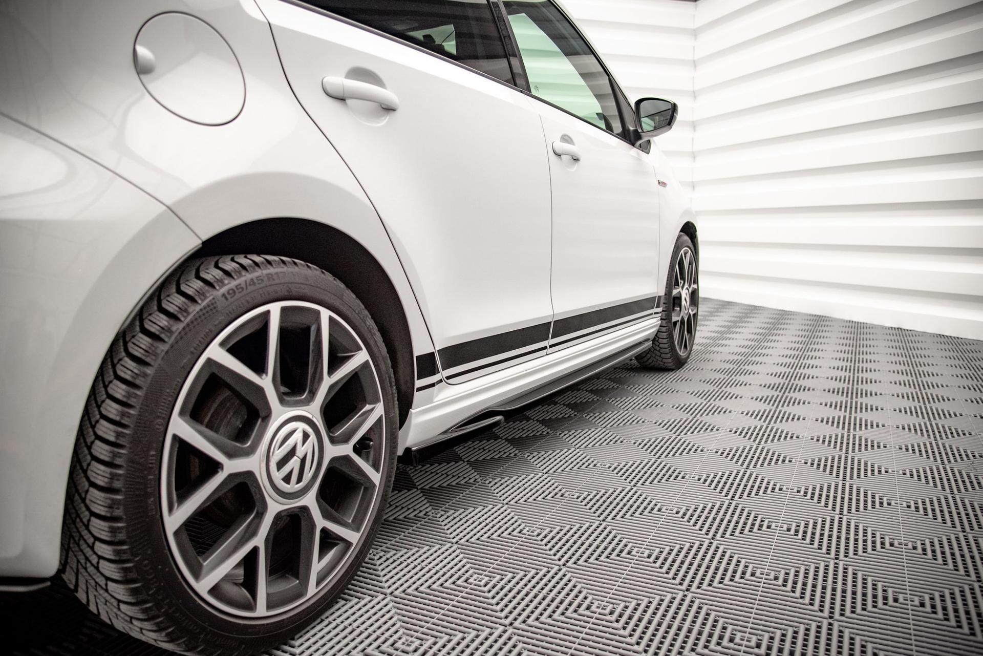 Maxton Design Sivuhelmat VW UP GTI