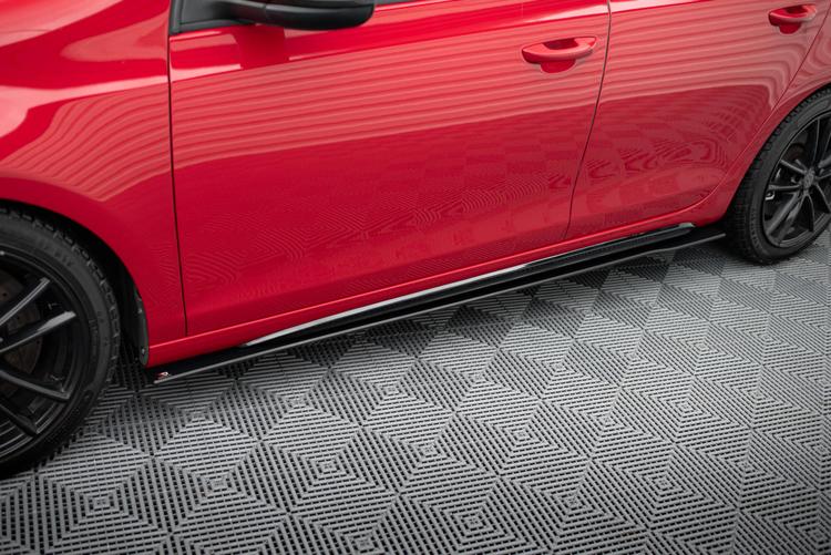 Maxton Design Sivuhelmat Racing Volkswagen Golf GTI MK6