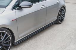 Maxton Design Sivuhelmat Racing VW Golf 7 GTI