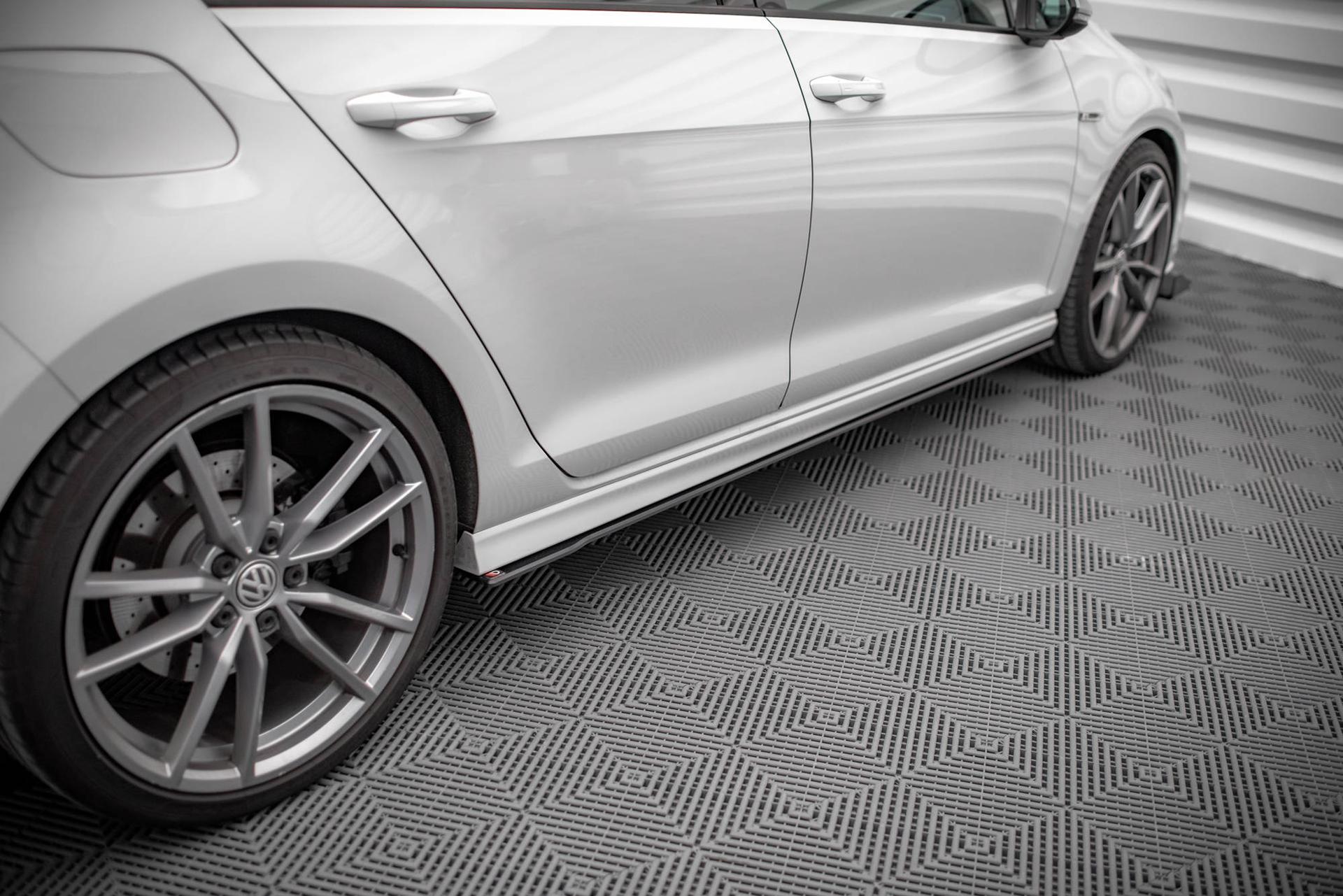 Maxton Design Sivuhelmat Street Pro VW Golf R MK7