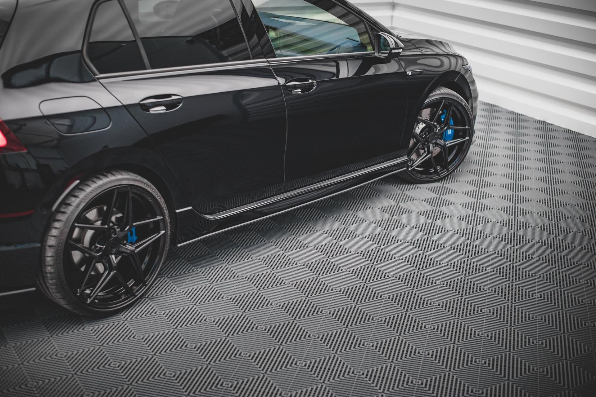 Maxton Design Sivuhelmat Street Pro VW Golf R MK8